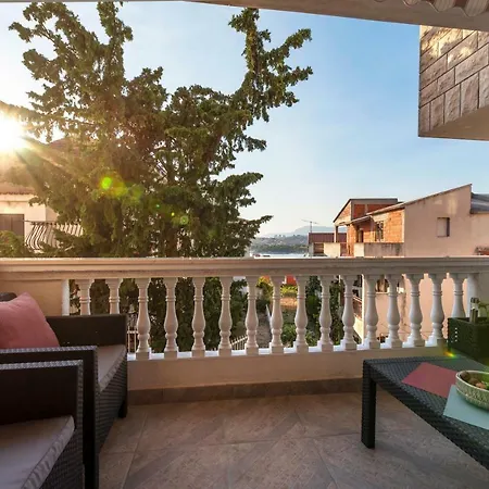 Apartament Andrina