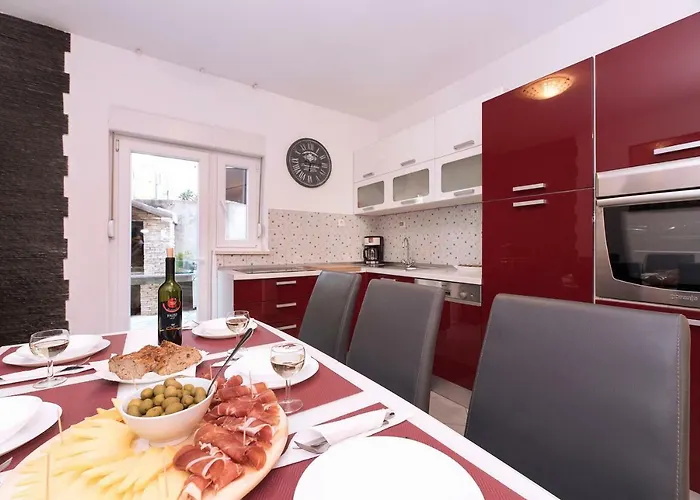 Apartment Andrina Podstrana