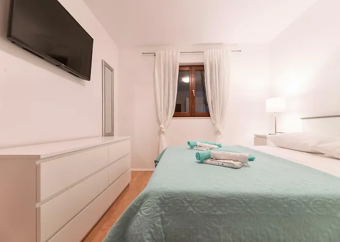 Andrina Apartment *